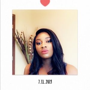 Meet your Posher, Nicole